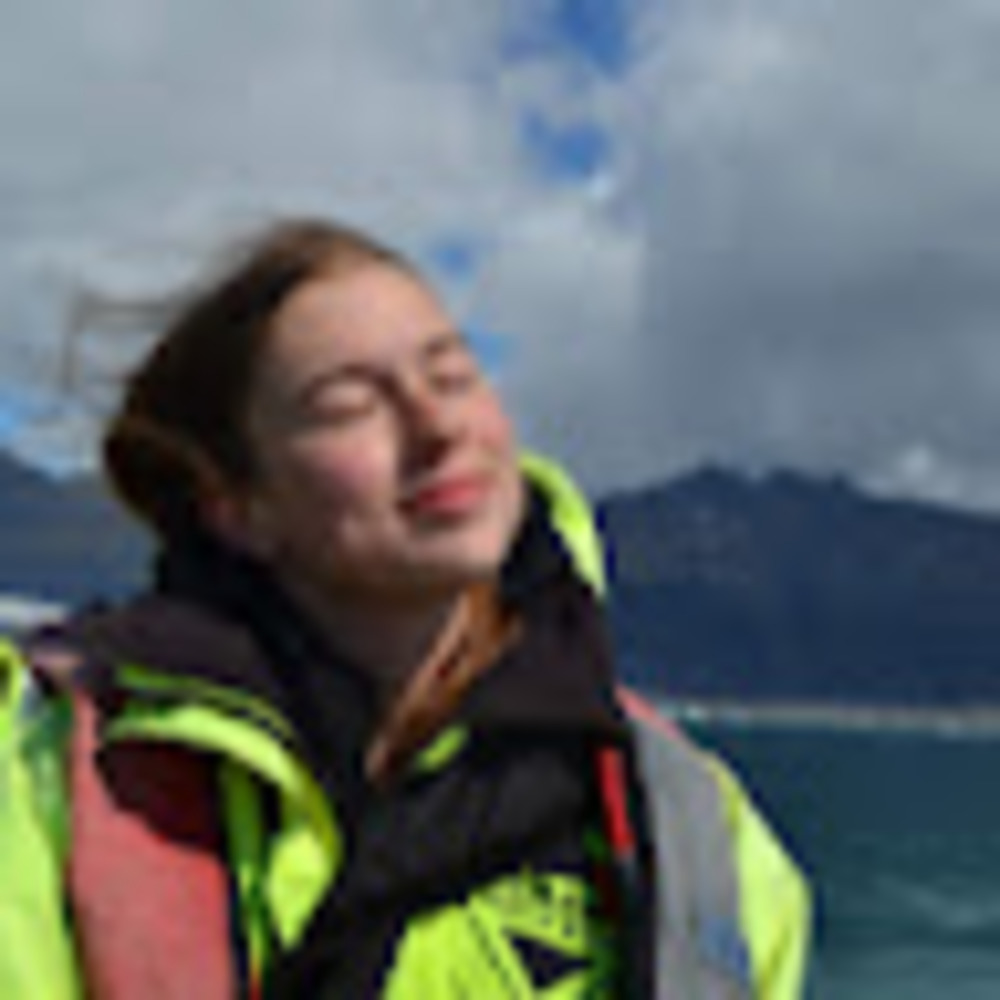 Meet your Posher, Amelia